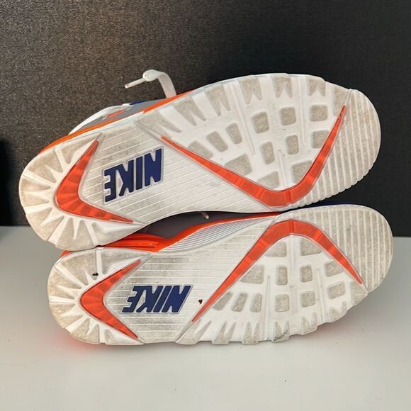 Nike Air Trainers GS. - Picture 5 of 10